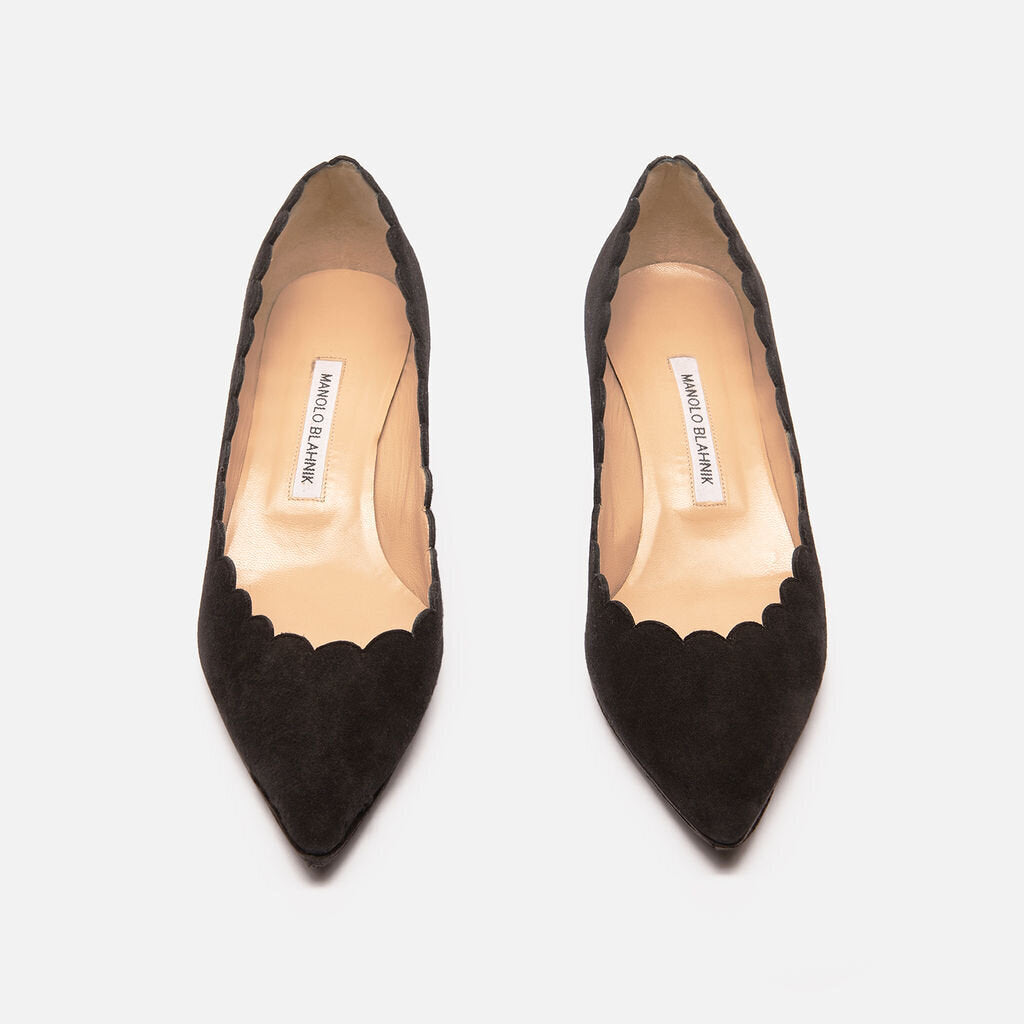 Manolo Blahnik Suede Scallop Pump